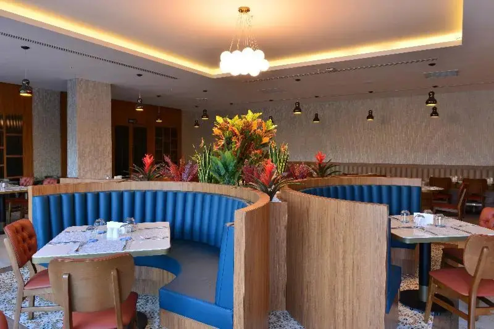 Azura World Hotel