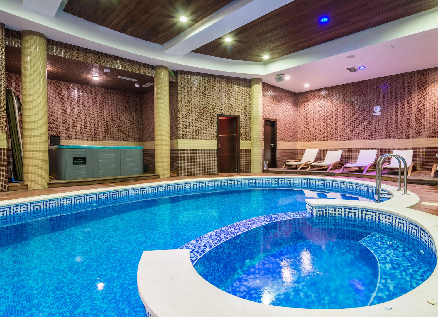 Best Western Plus Olives City Hotel