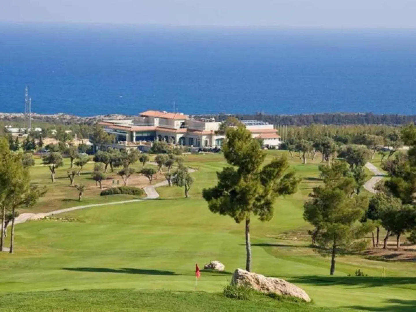 An Executive 3 Bedroom Villa, Private Pool, Ac Wifi in all Rooms, Internet Tv