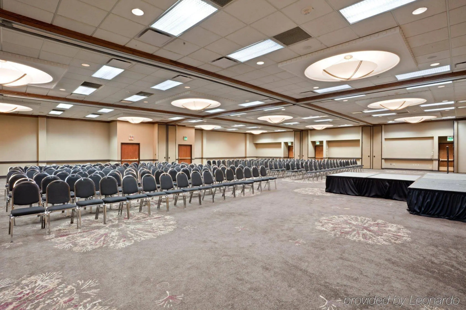 Radisson Hotel at Star Plaza