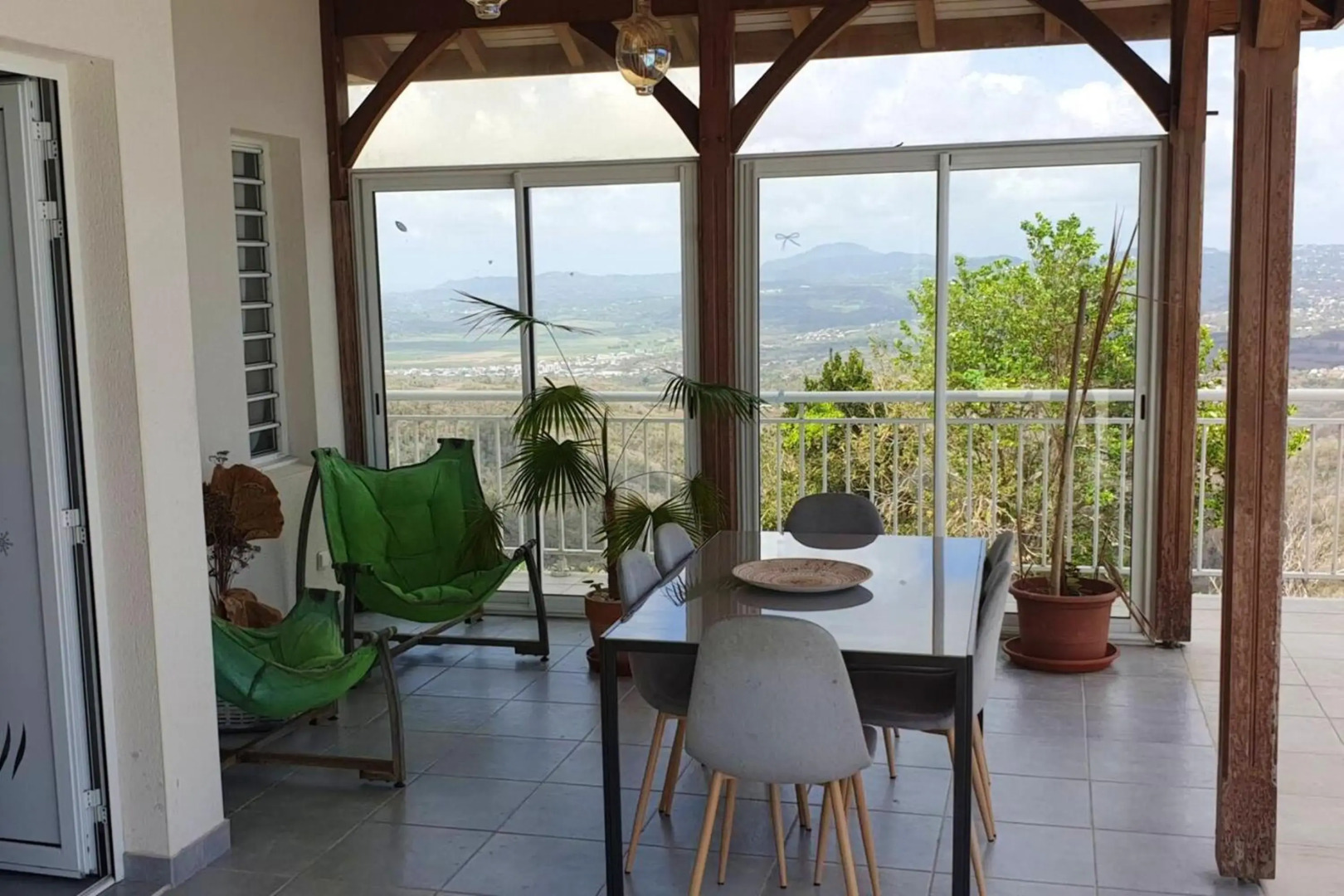 Villa de 3 chambres avec vue sur la mer piscine privee et jardin amenage a Le Diamant