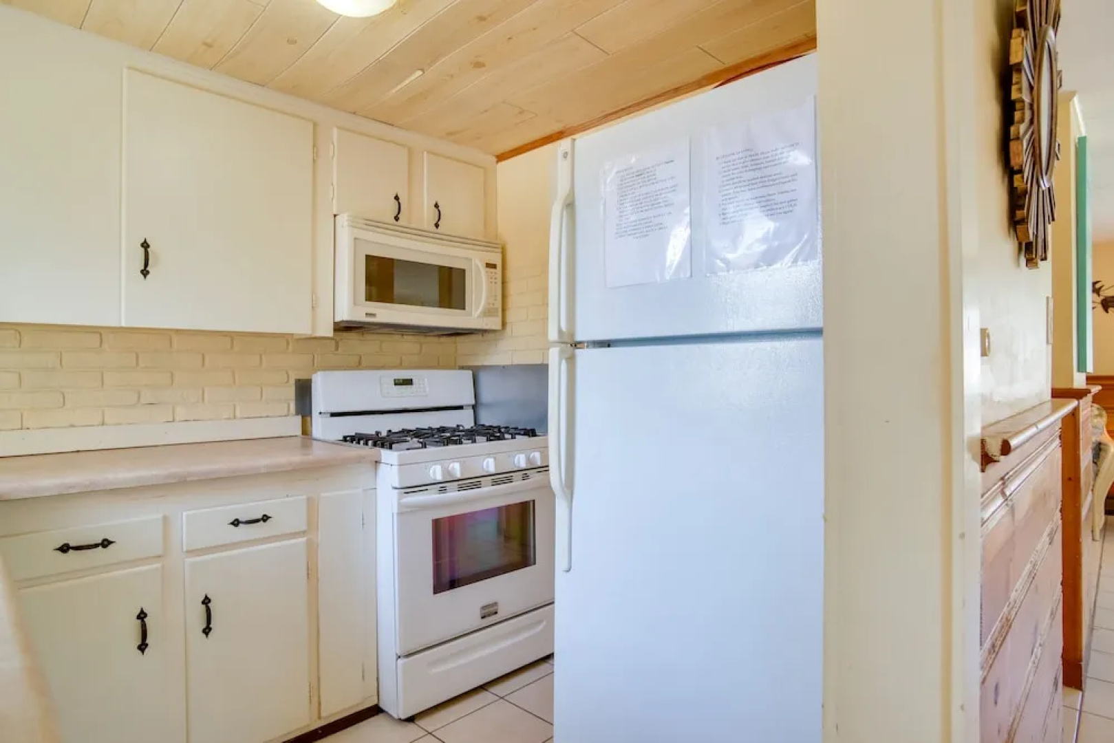 Coastal Cape Cod Charmer: Walk To Beach & Main St!
