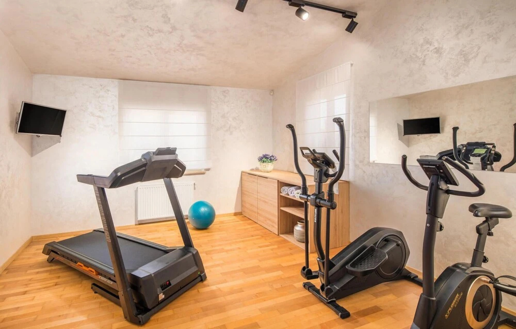 Nice Home in Valtura With Sauna, Wifi and 5 Bedrooms