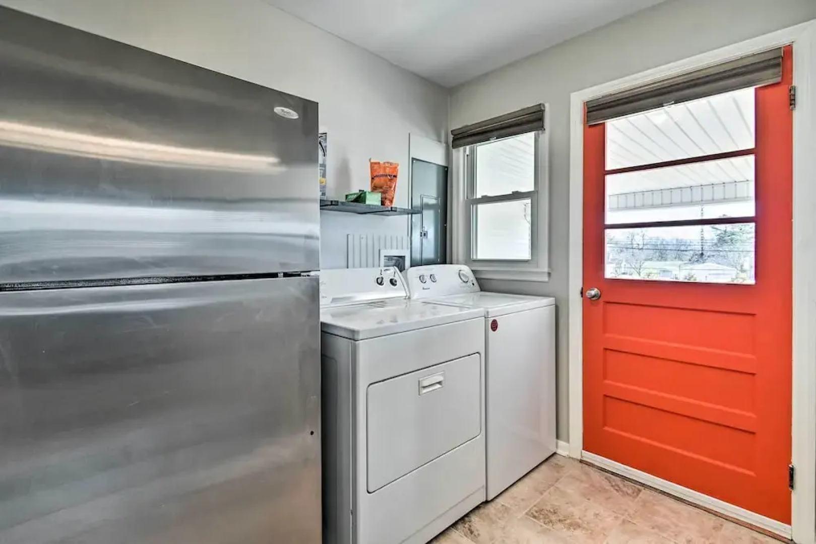 Charming Cave City Vacation Rental w/ Fire Pit!