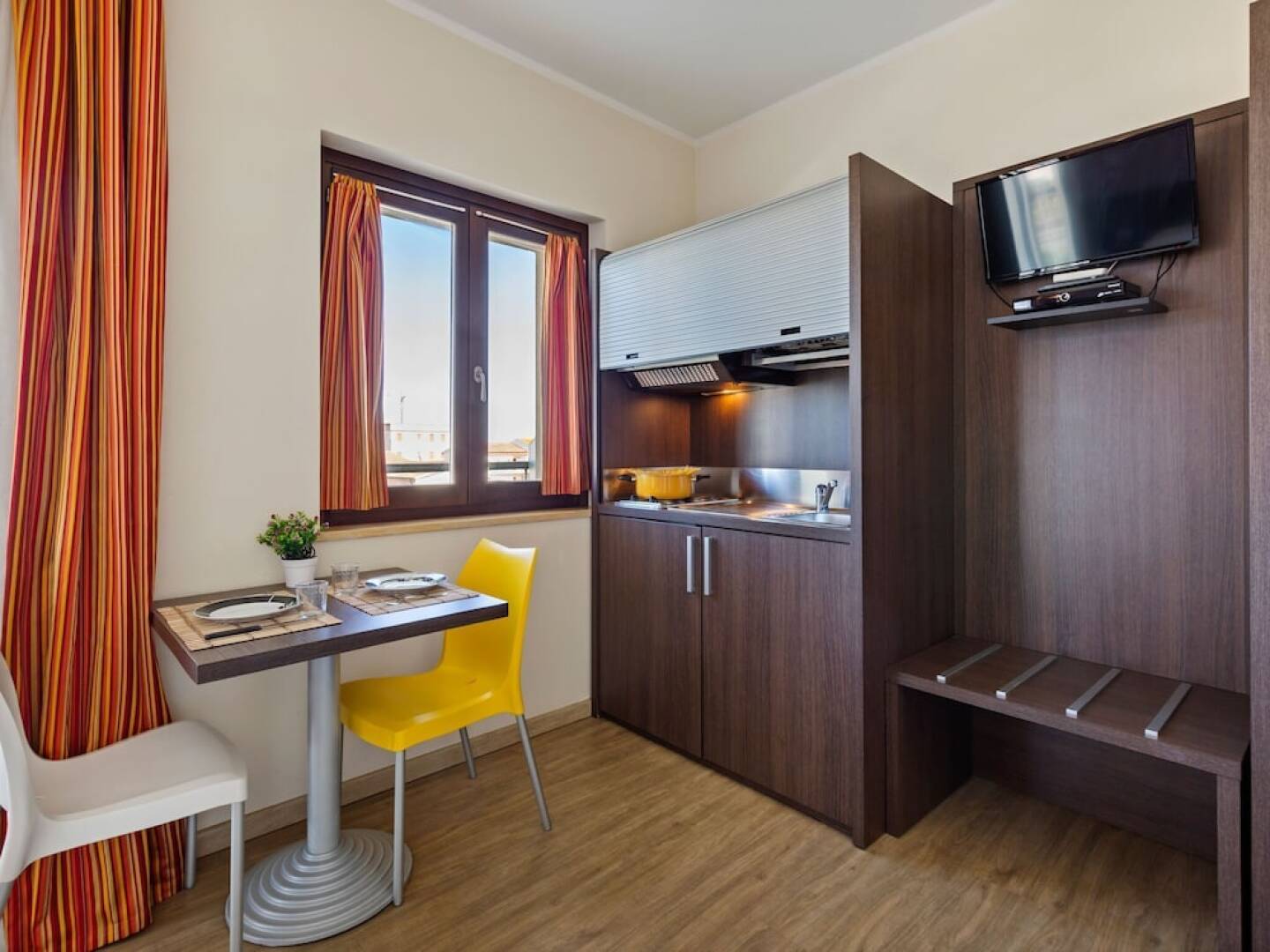 Upscale Apartment in Torre Melissa near Beach