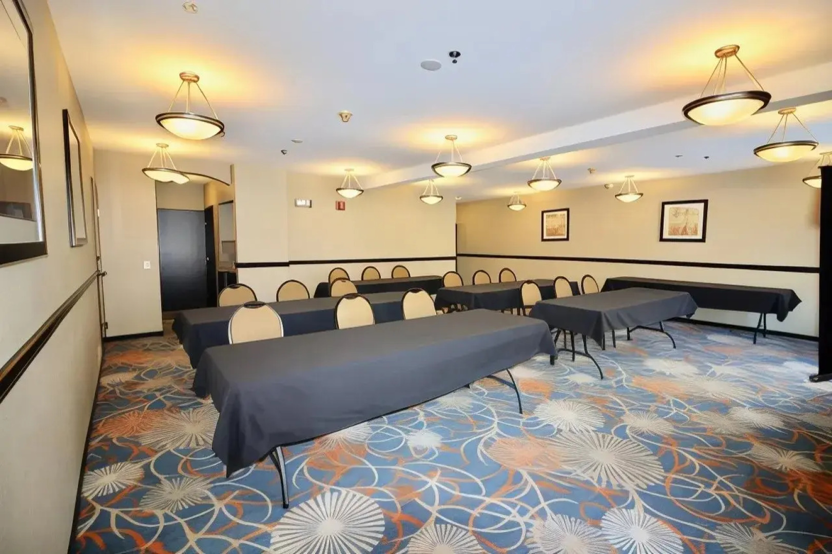 Spark by Hilton La Crosse Onalaska