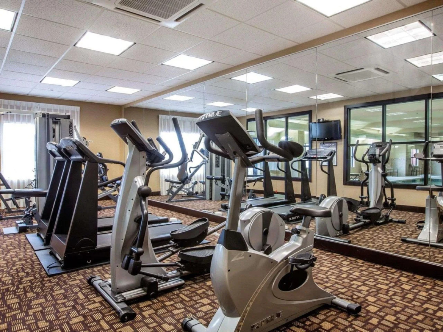 Comfort Inn & Suites adj to Akwesasne Mohawk Casino