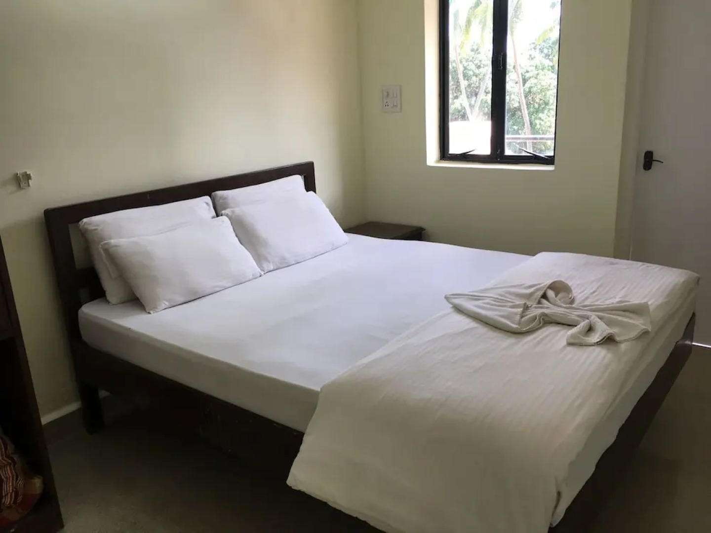 OYO 7001 StayOut Parth Inn