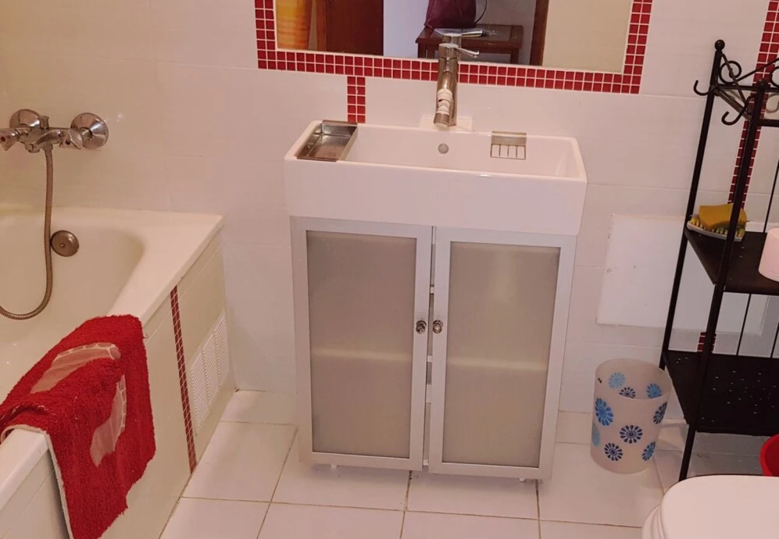 Beautiful Apt in Vila Rosa by Rental4all