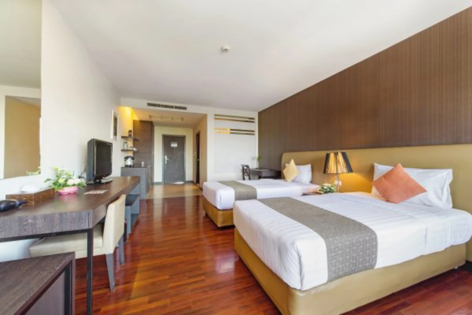 Отель Mida Hotel Don Mueang Airport