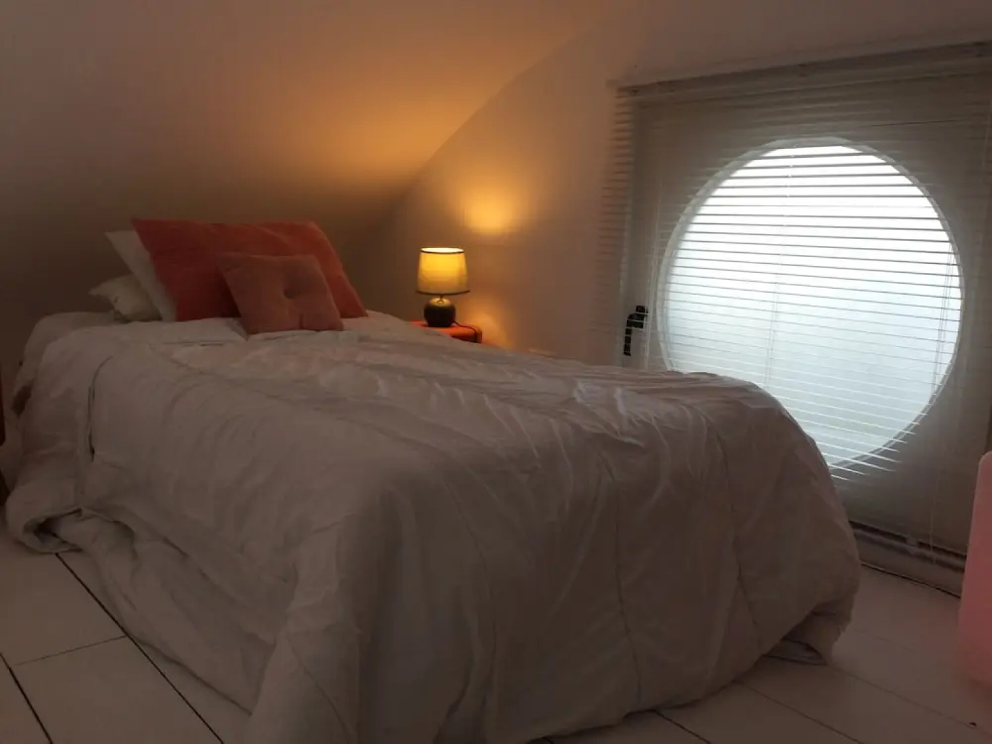 Tipi Lounge and breakfast