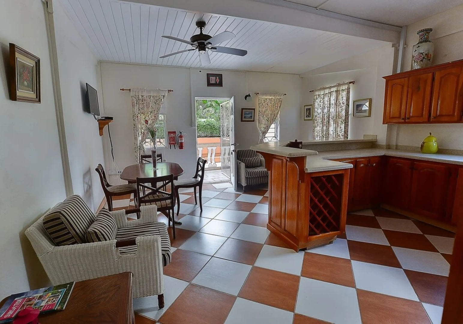 ClarenceVille Villa Apartments