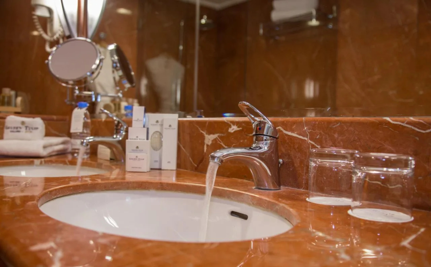 Golden Tulip Galleria Hotel