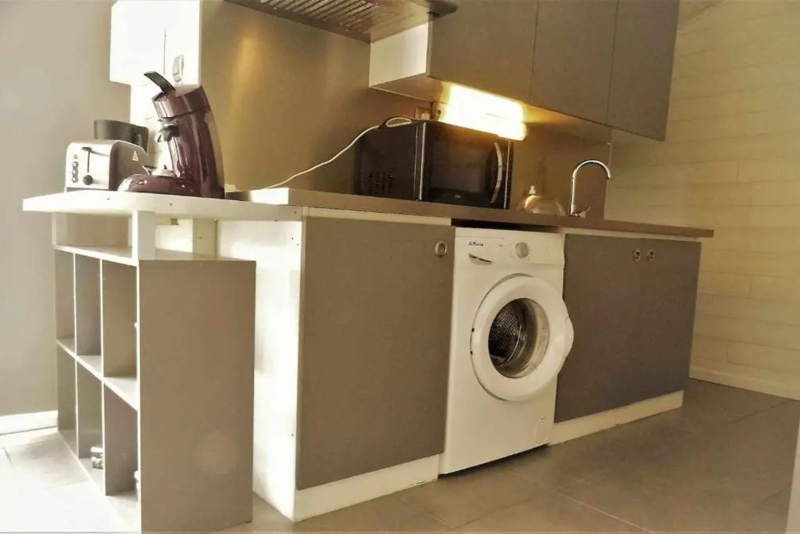 Joli petit T2 calme au bord de leau