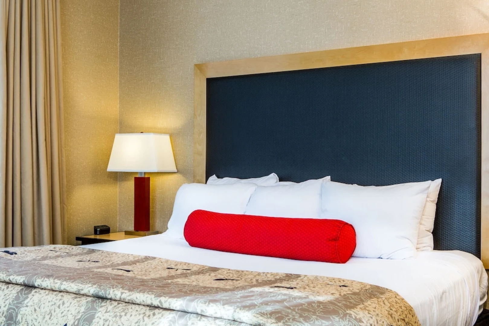 Cambria Suites Akron/Canton Airport
