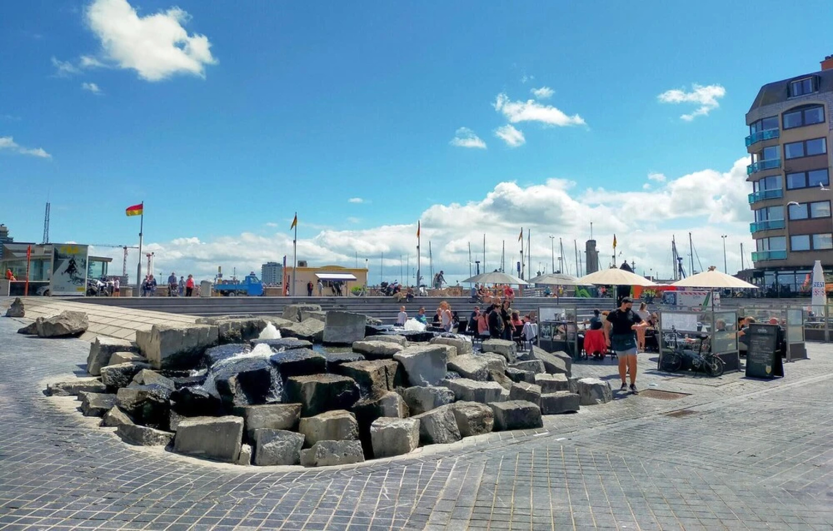 Nice Apartment in Oostende With Wifi and 2 Bedrooms