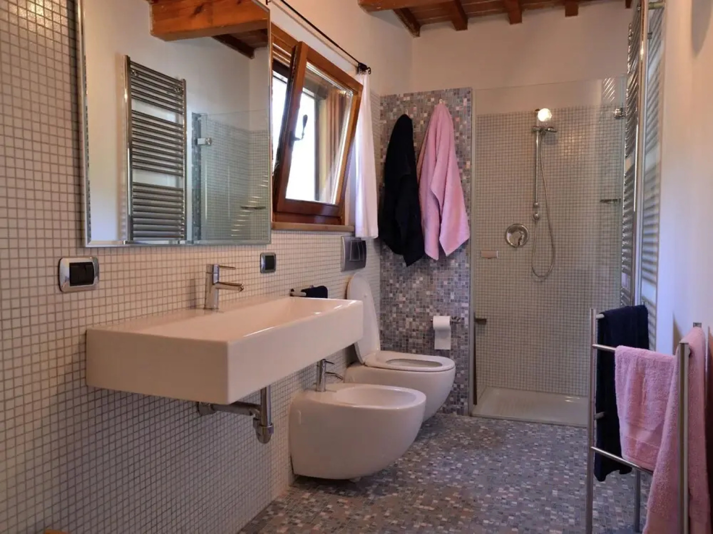 Warm Holiday Home in Vicopisano With Swimming Pool