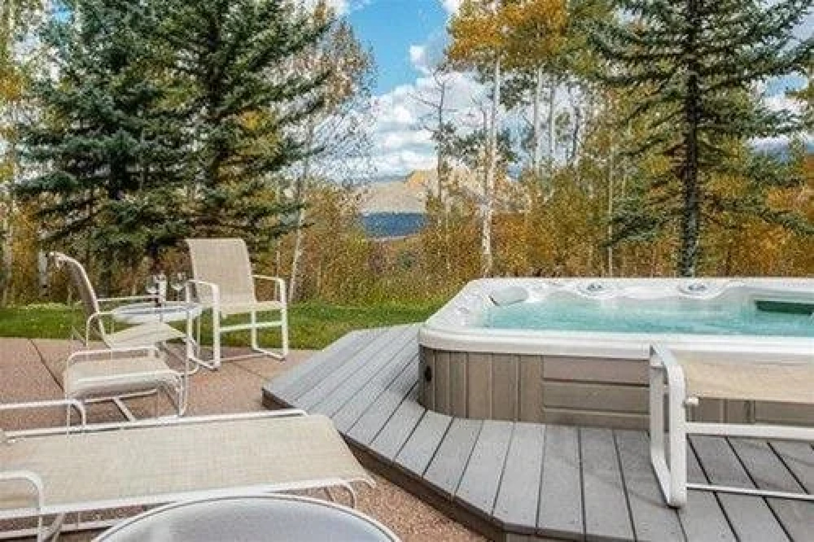 Pine Ridge - 5 Bedrooms Home