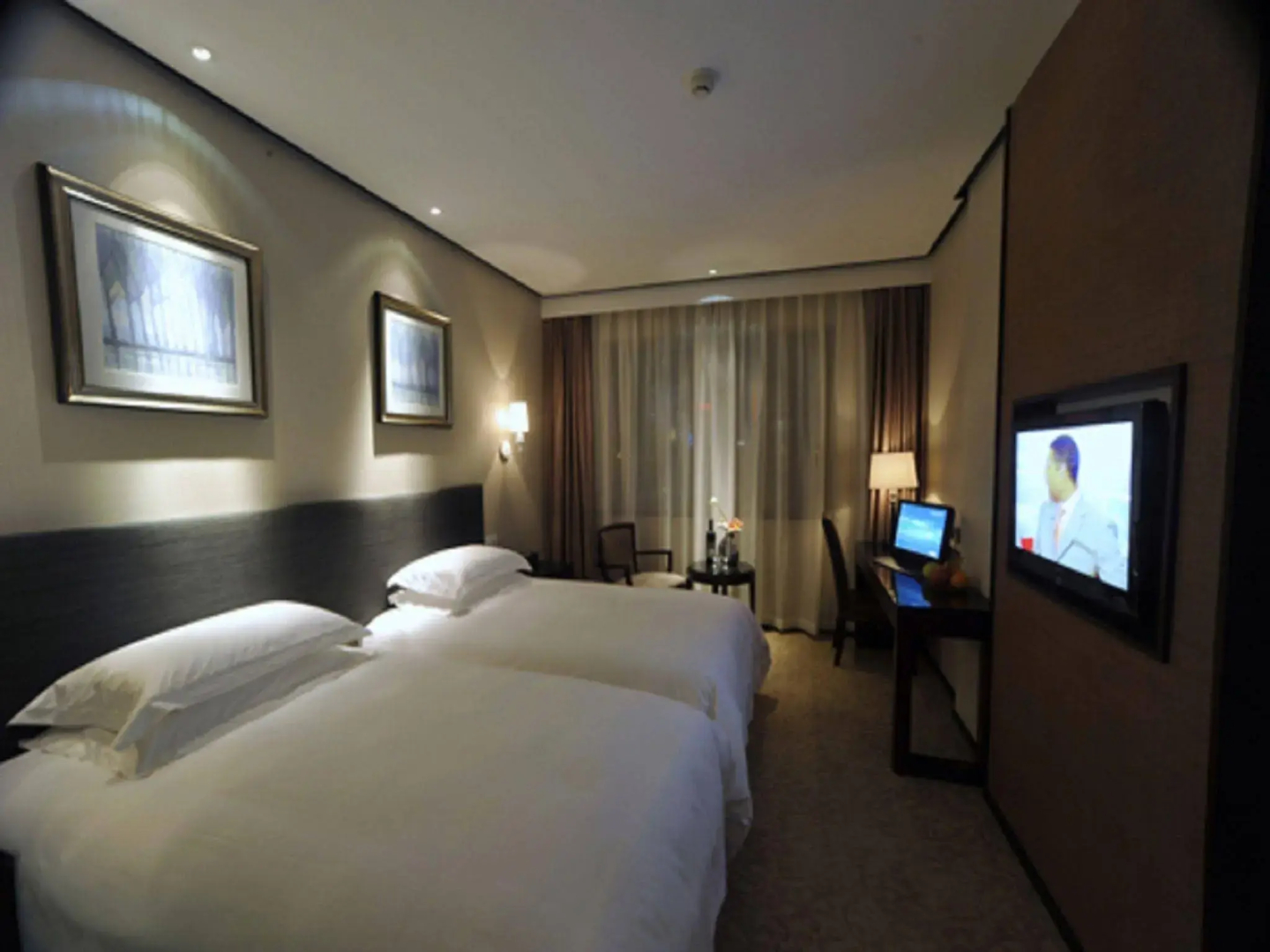 Byland World Hotel