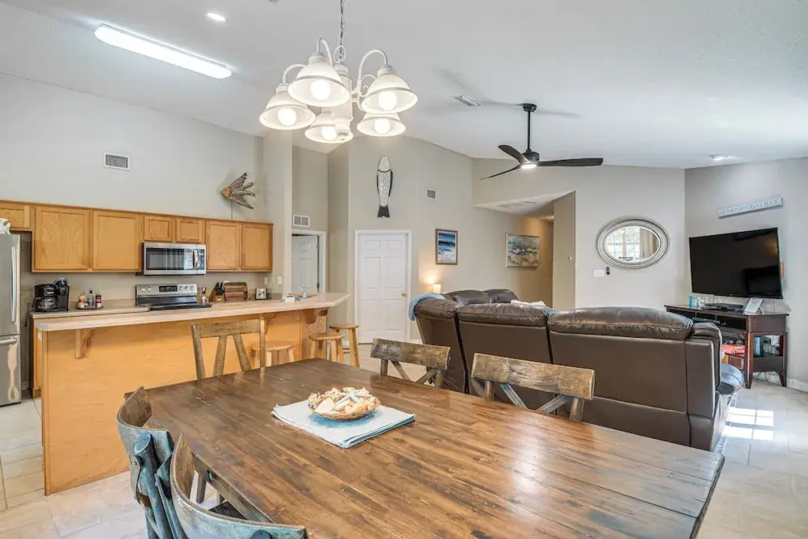 Orange Beach Home w/ Hot Tub < 2 Mi to The Wharf