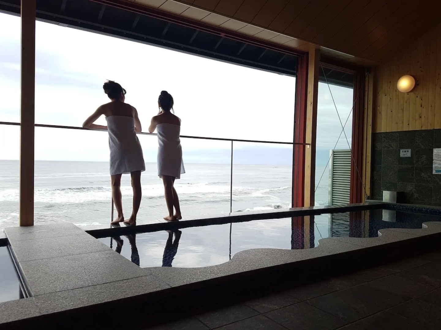 Hotel The Love Song