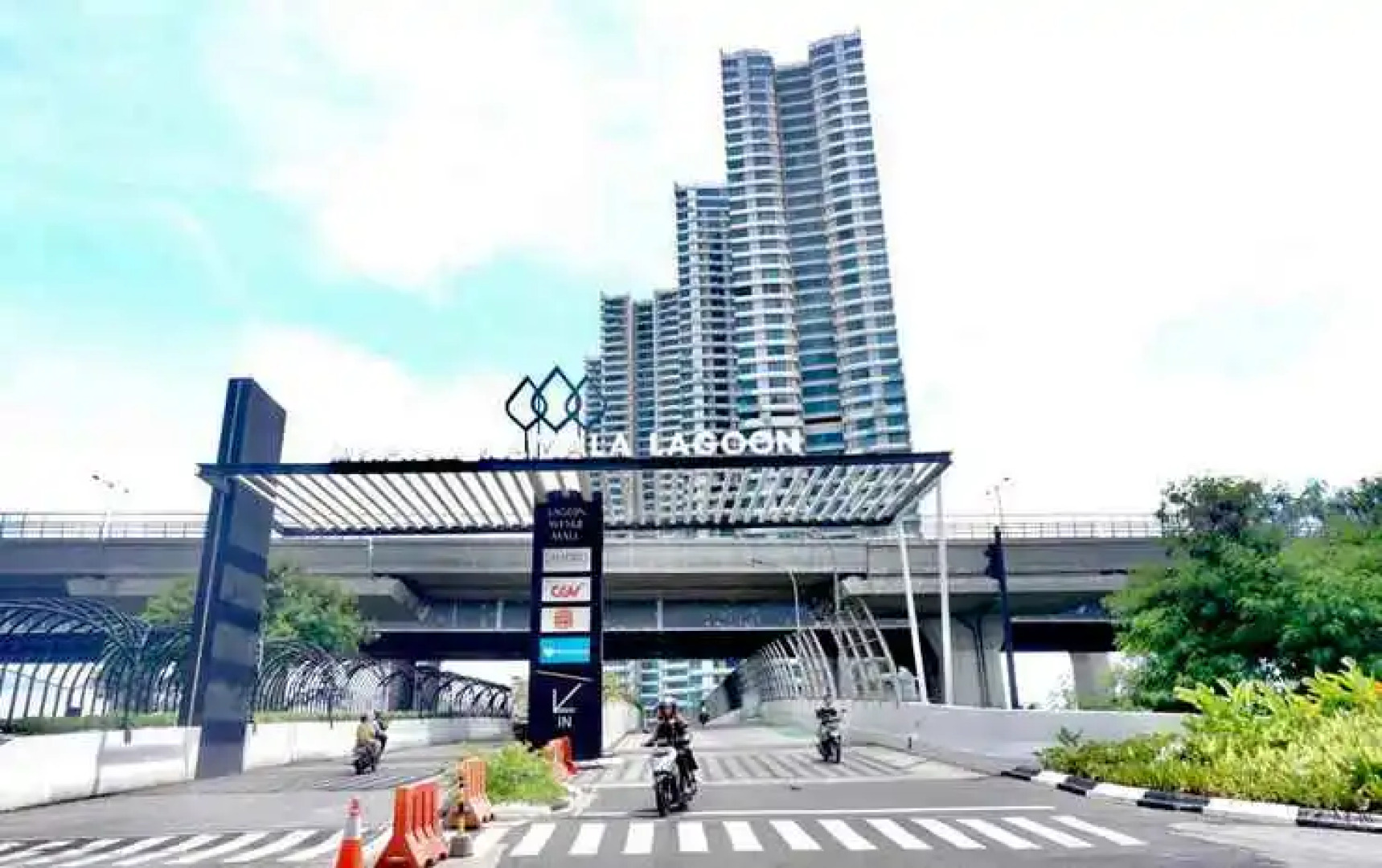 Apartemen Grand Kamala Lagoon by Fortune88