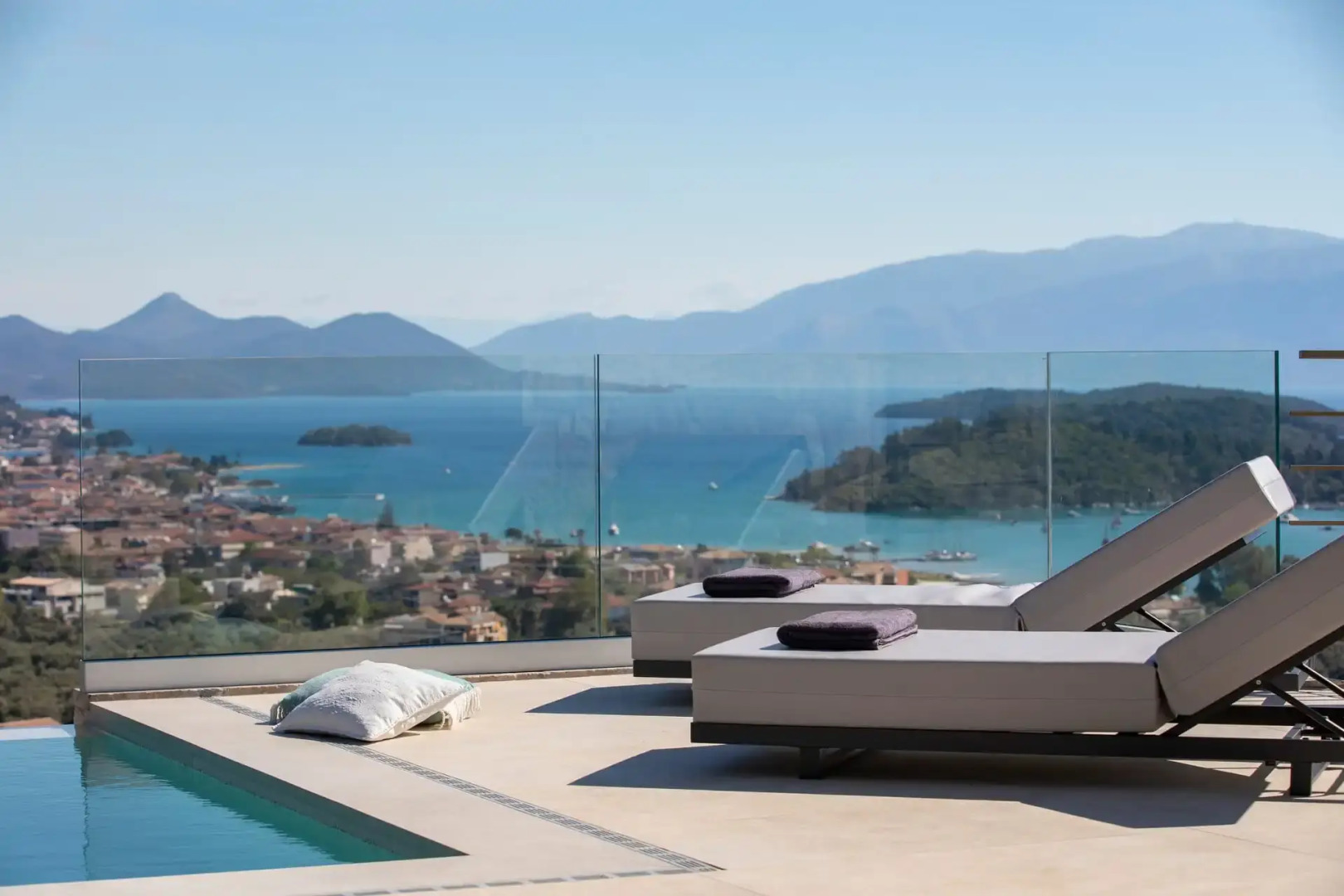 Pothos - Afroditi Villas Collection