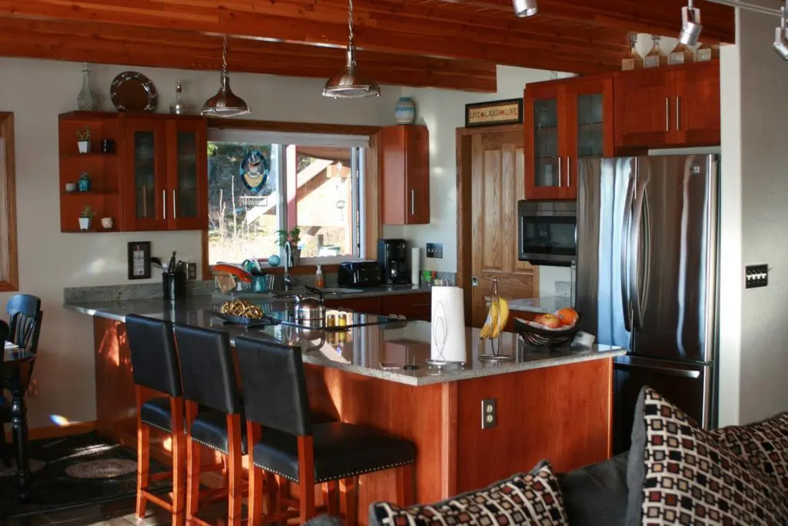 Squawking Raven B and B