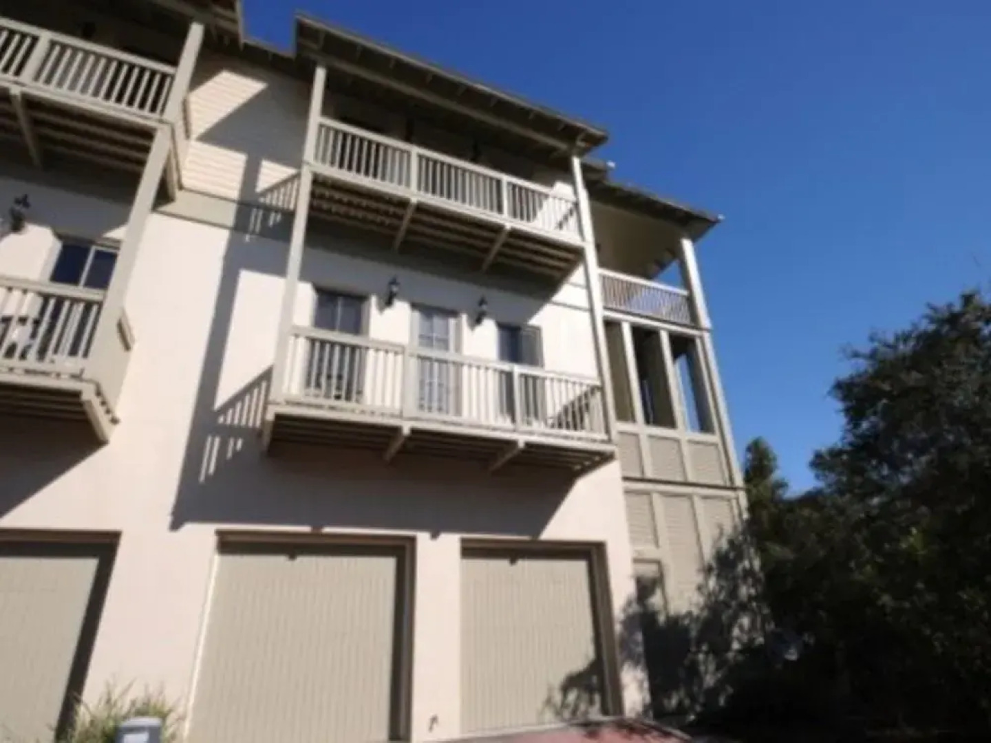 Tortuga by RedAwning