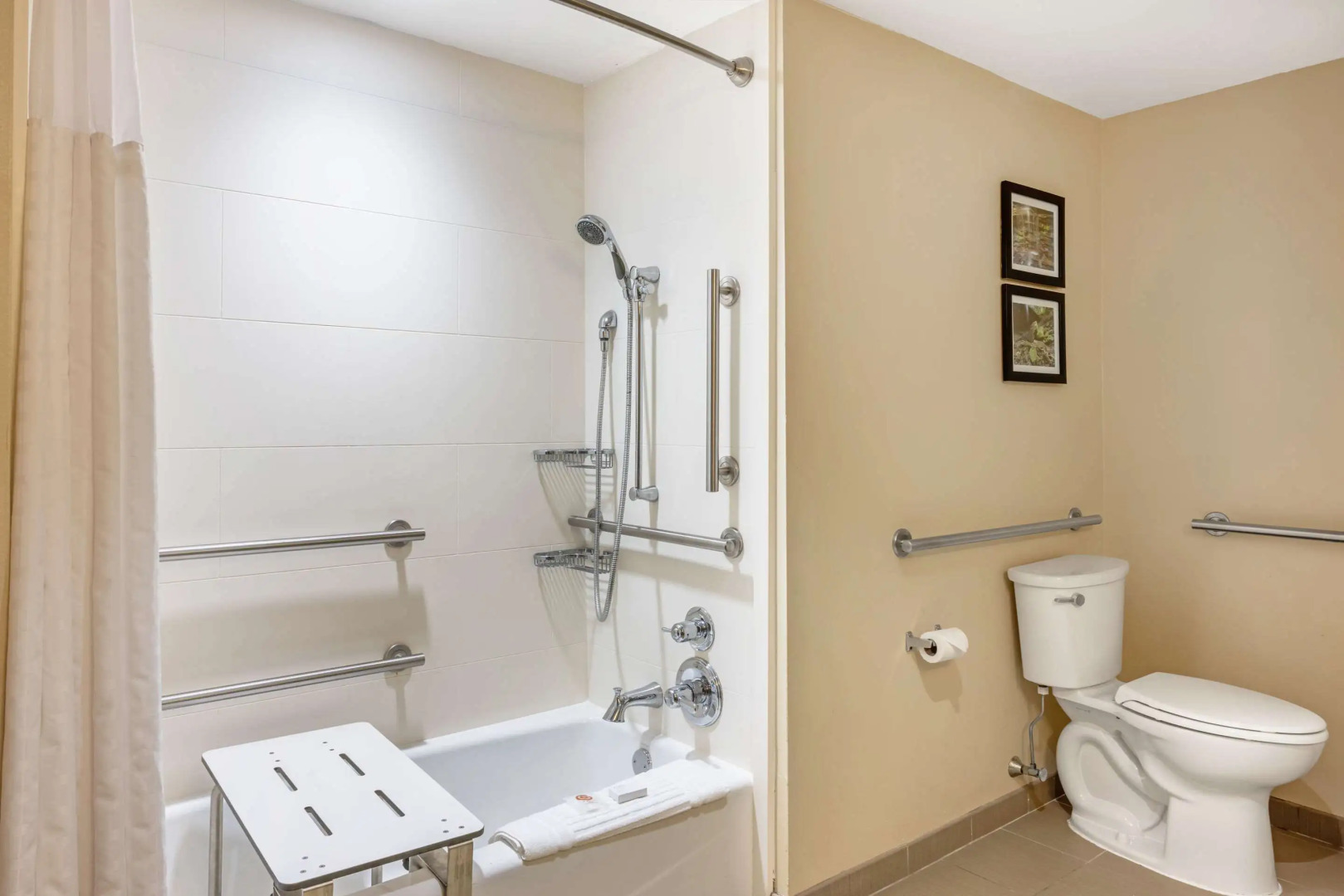 Comfort Inn & Suites at CrossPlex Village