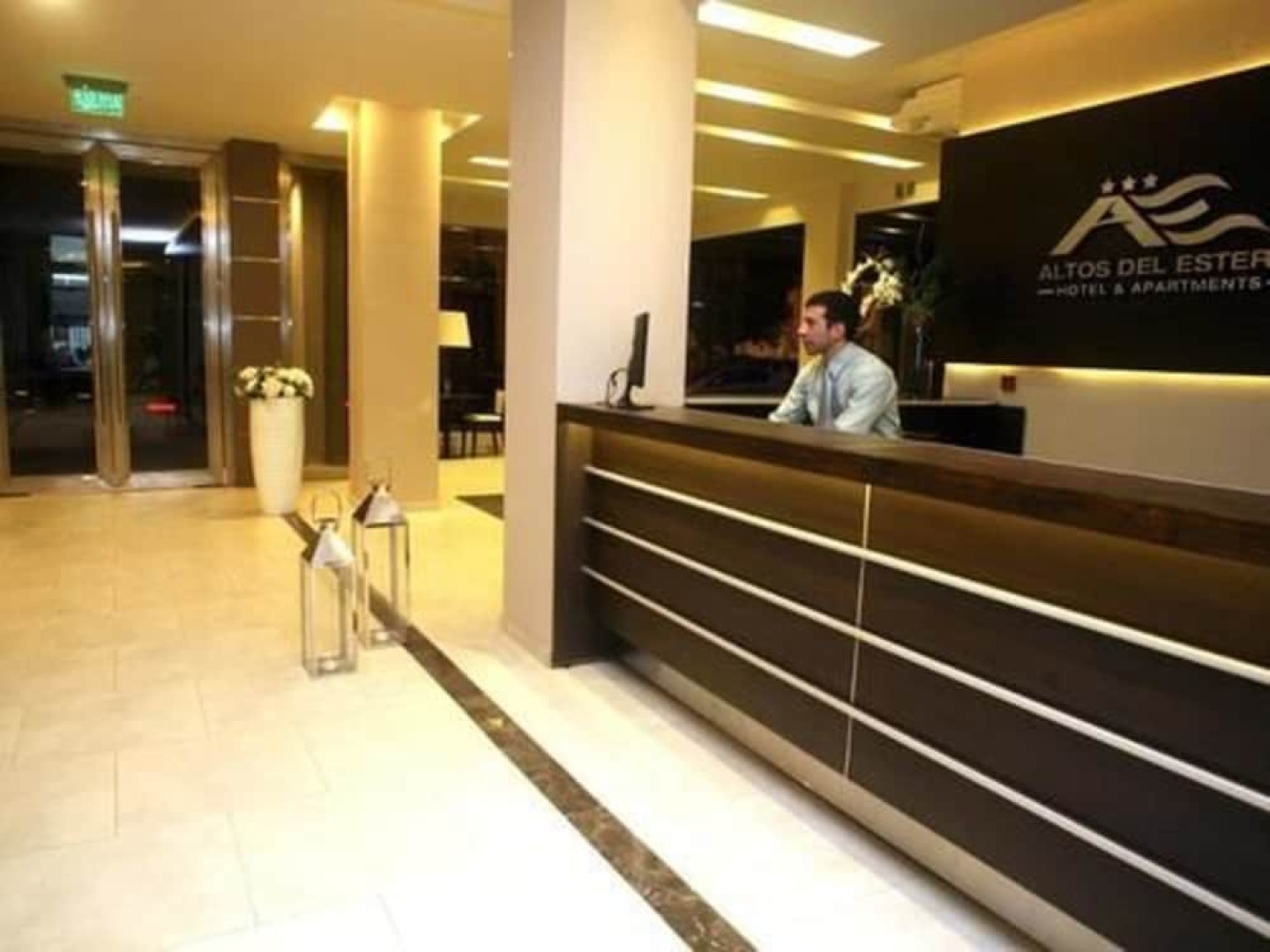 Altos Del Estero Hotel And Apartments