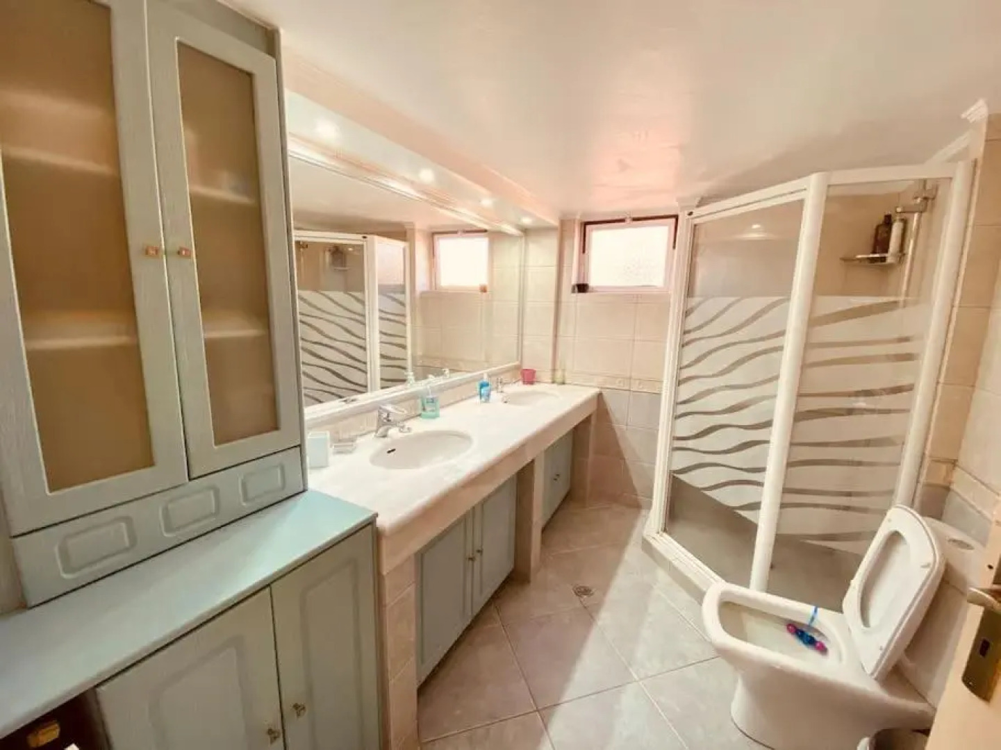 Spacious central flat