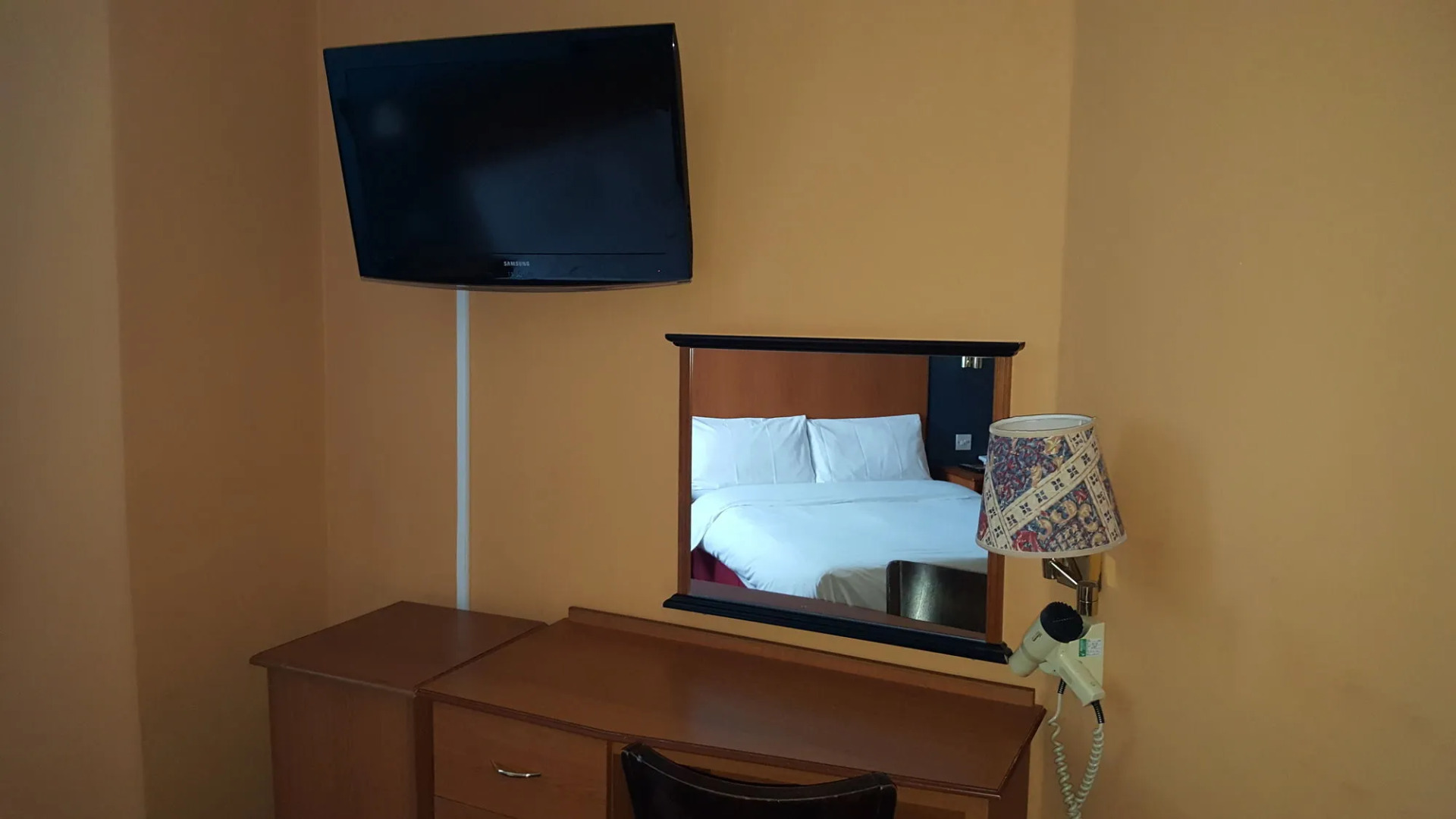 The Chatsworth Hotel