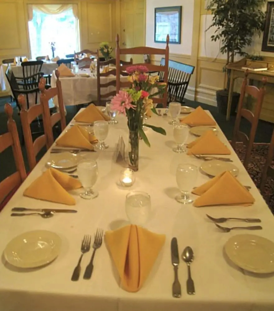 1896 House Country Inn - Barnside Inn