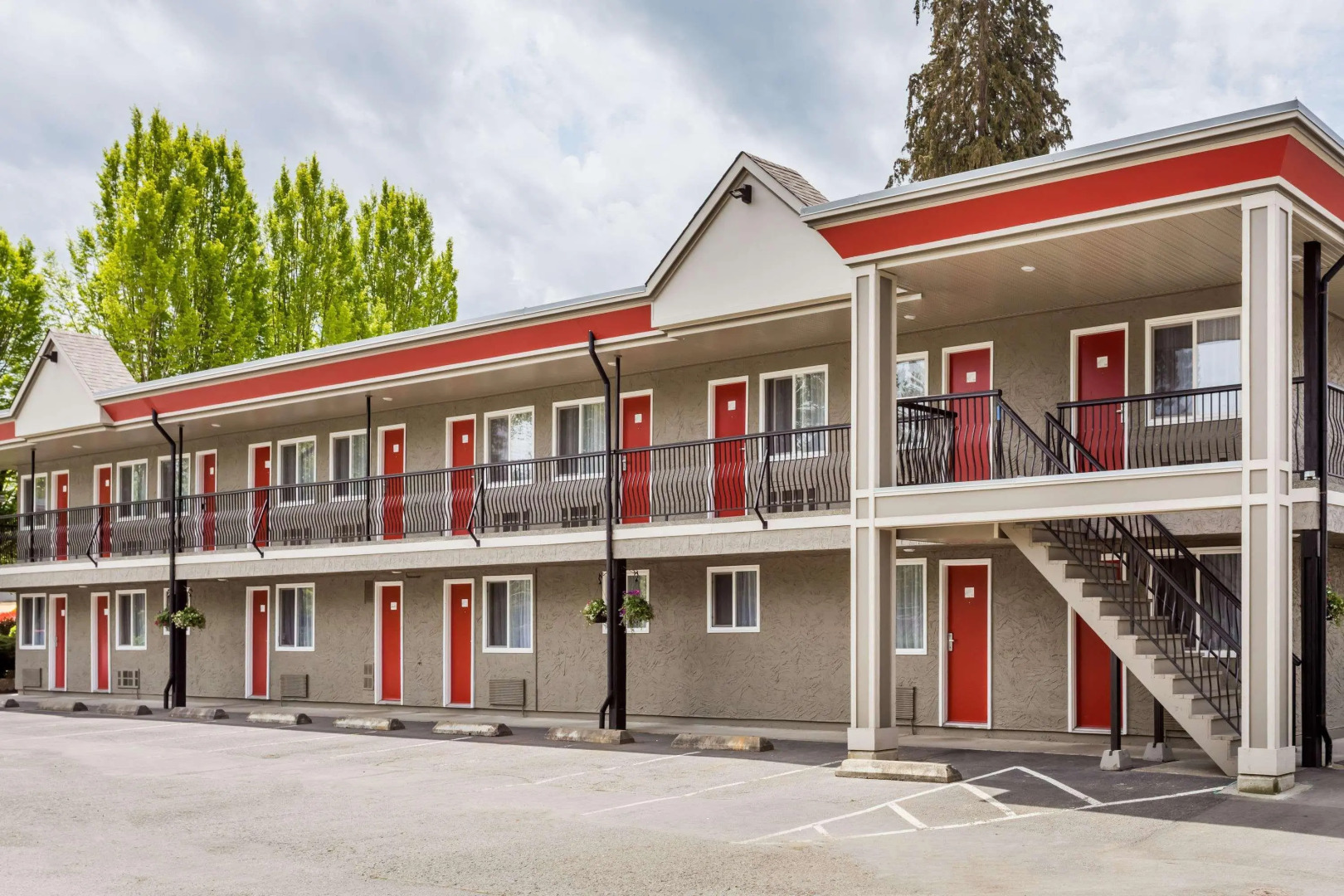 Ramada by Wyndham Duncan Cowichan Valley