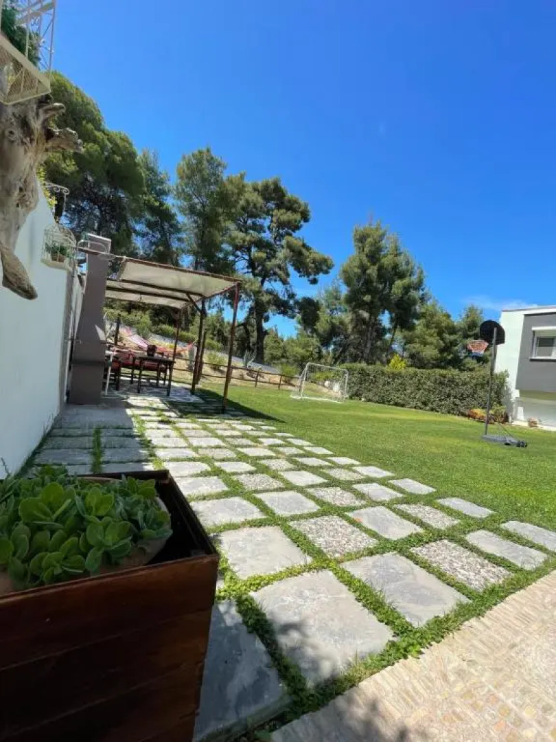 Eden apartment Paliouri with private backyard garden