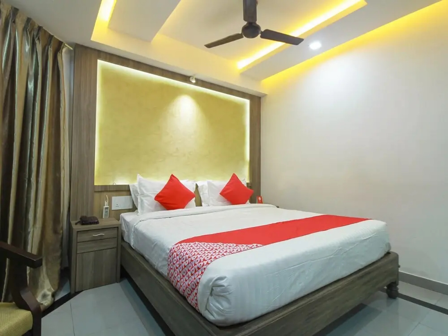 OYO 28567 Krishna Holiday Village