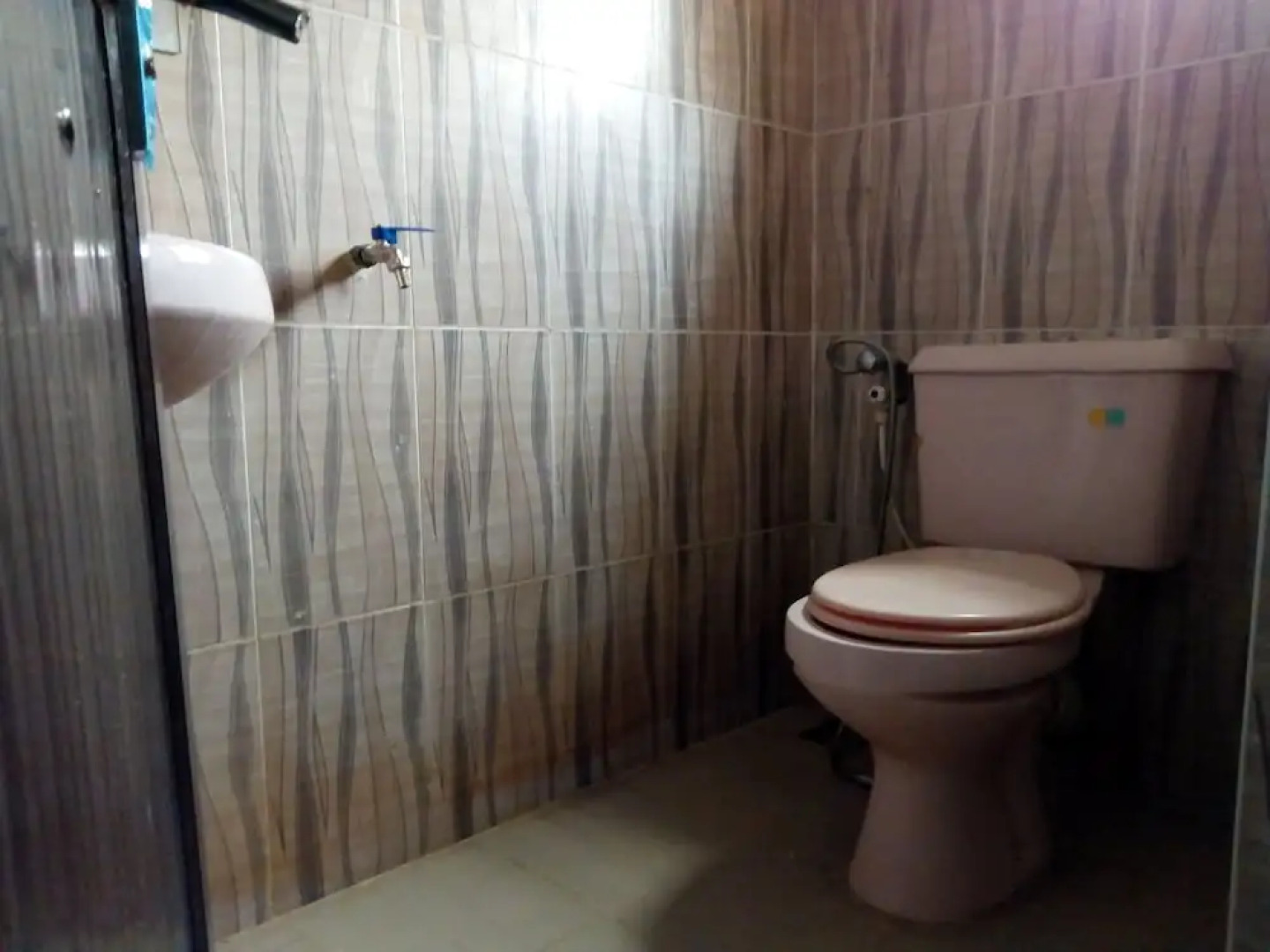 Gen-Preston Hotel & Suites