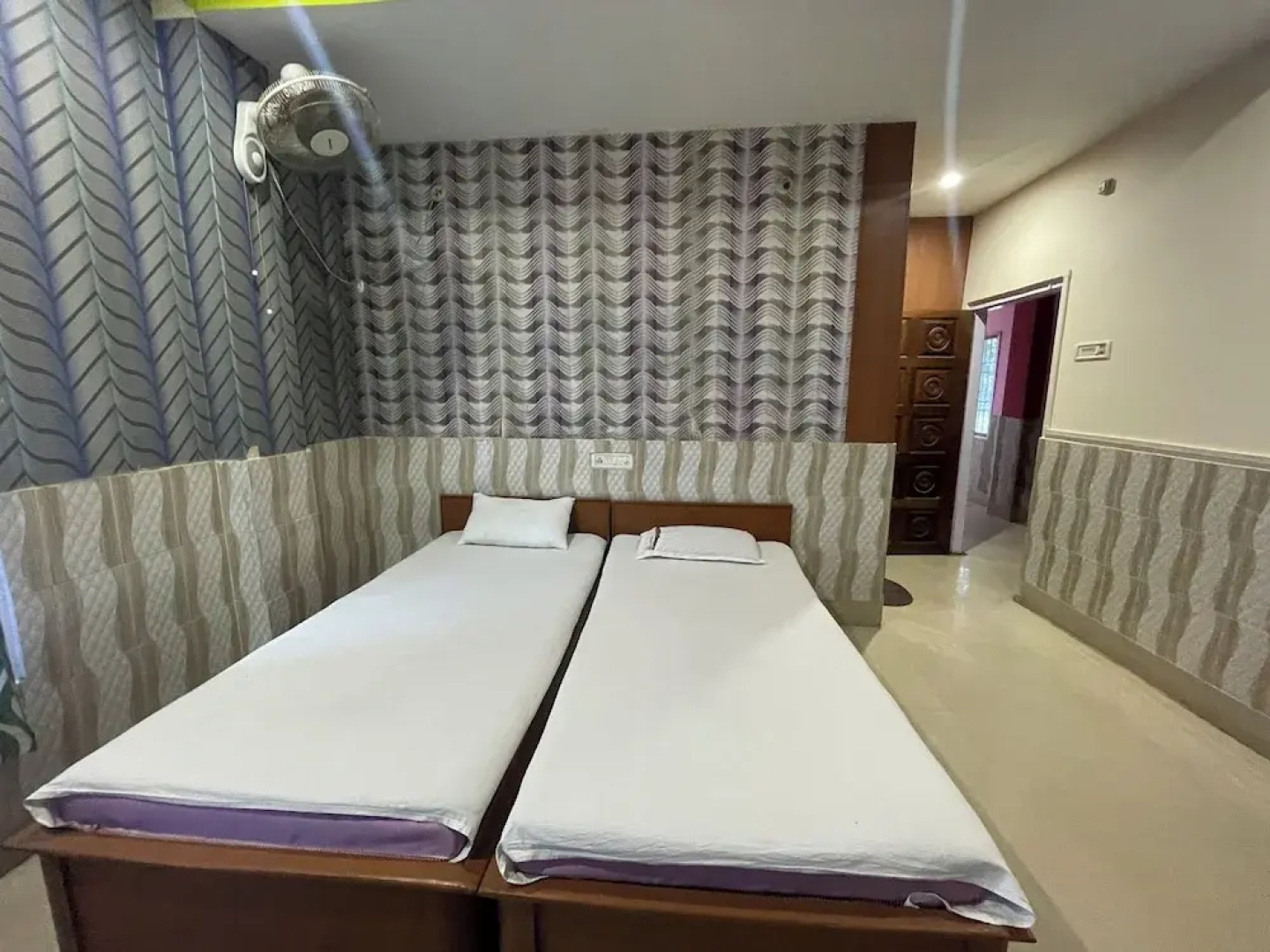 Hotel Nondikeshore
