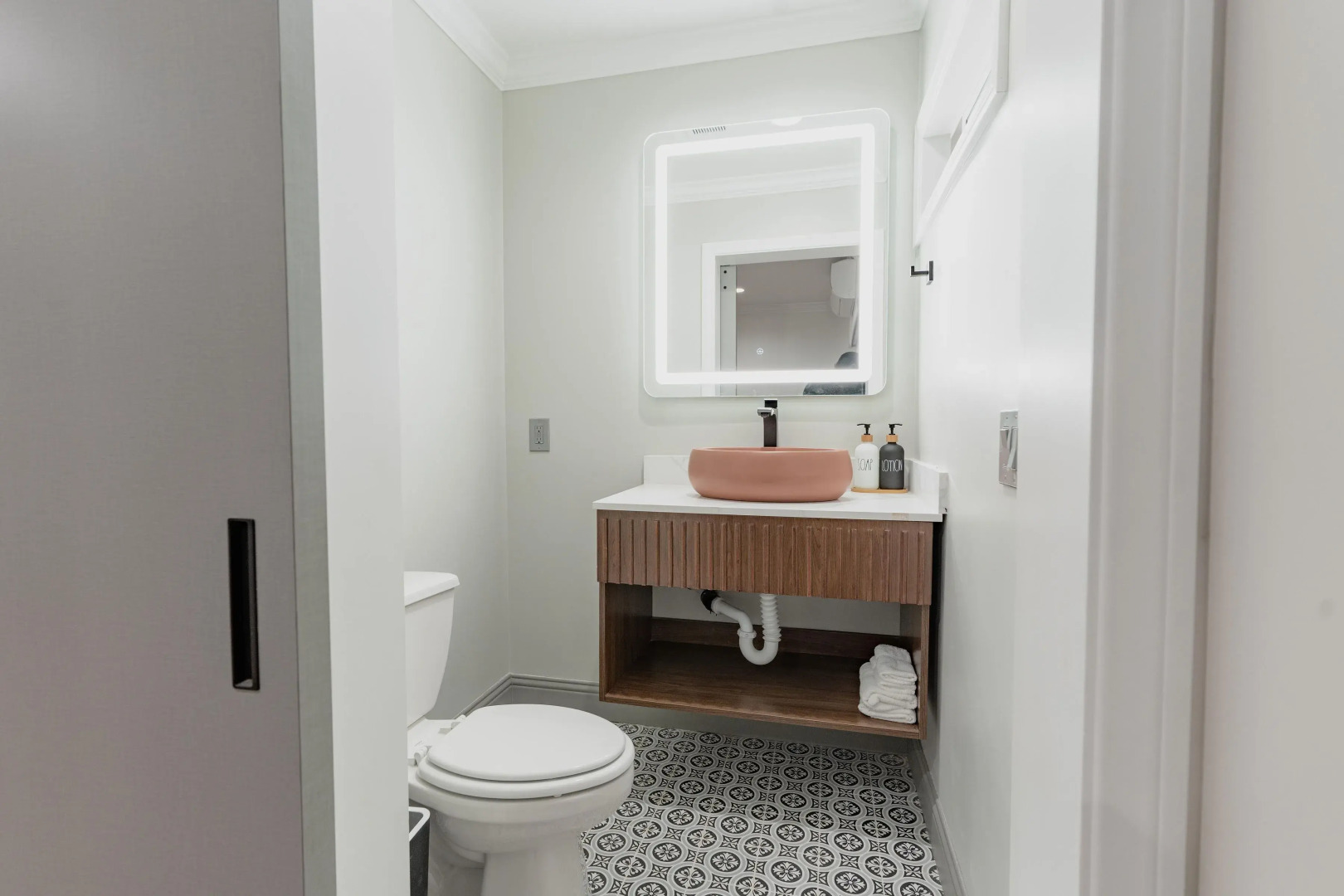 Laura Lodge Santa Maria