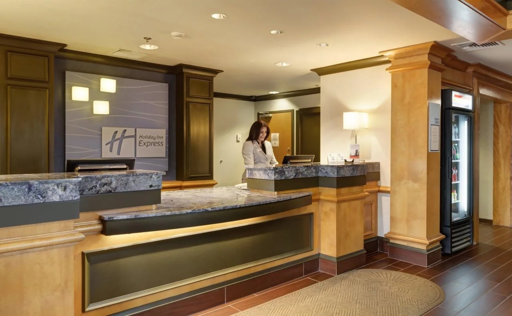 Holiday Inn Express Hotel & Suites Warwick-Providence (Arpt) by IHG