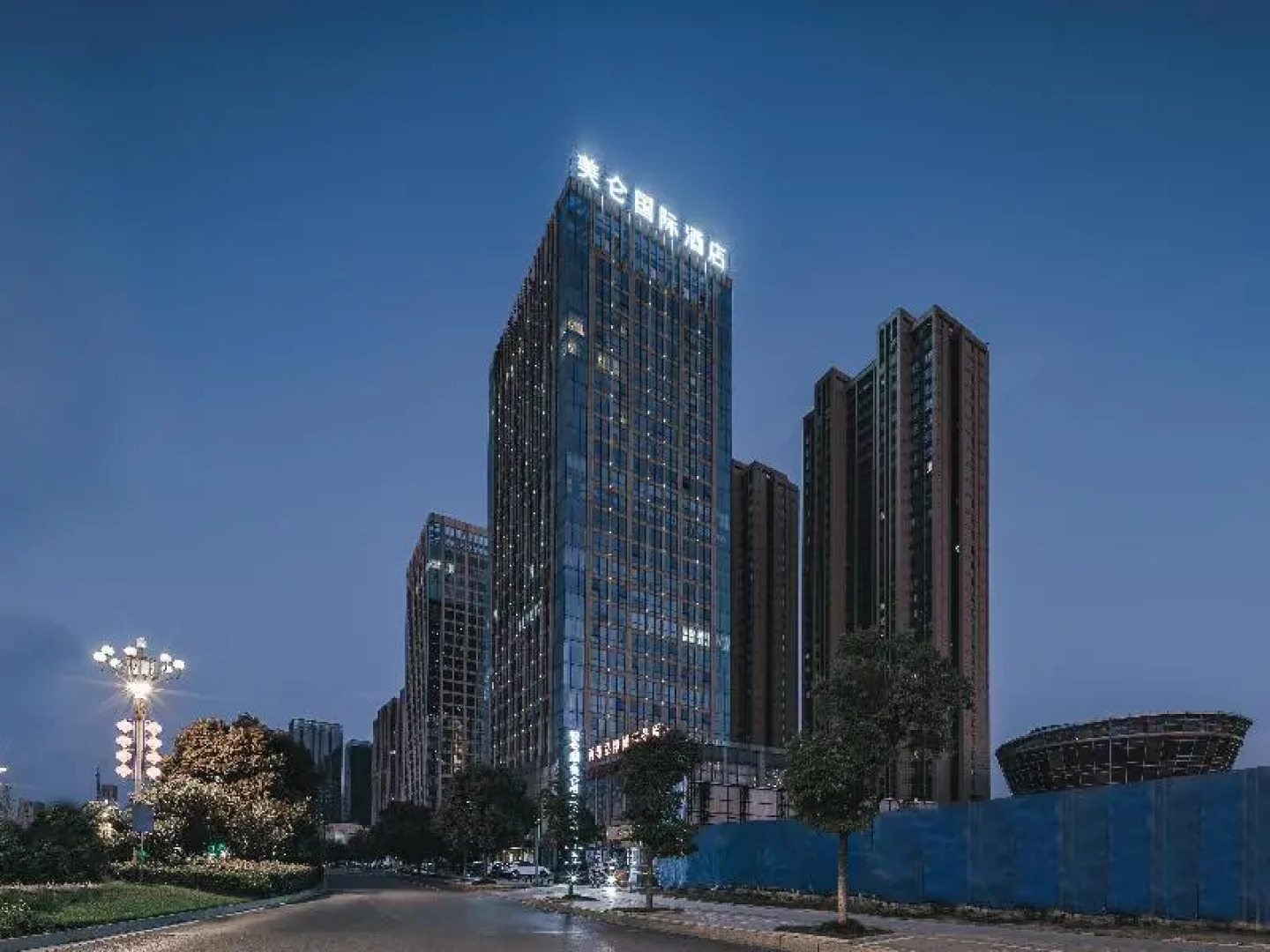 Grand Madison Jiujiang Yuexi Lake