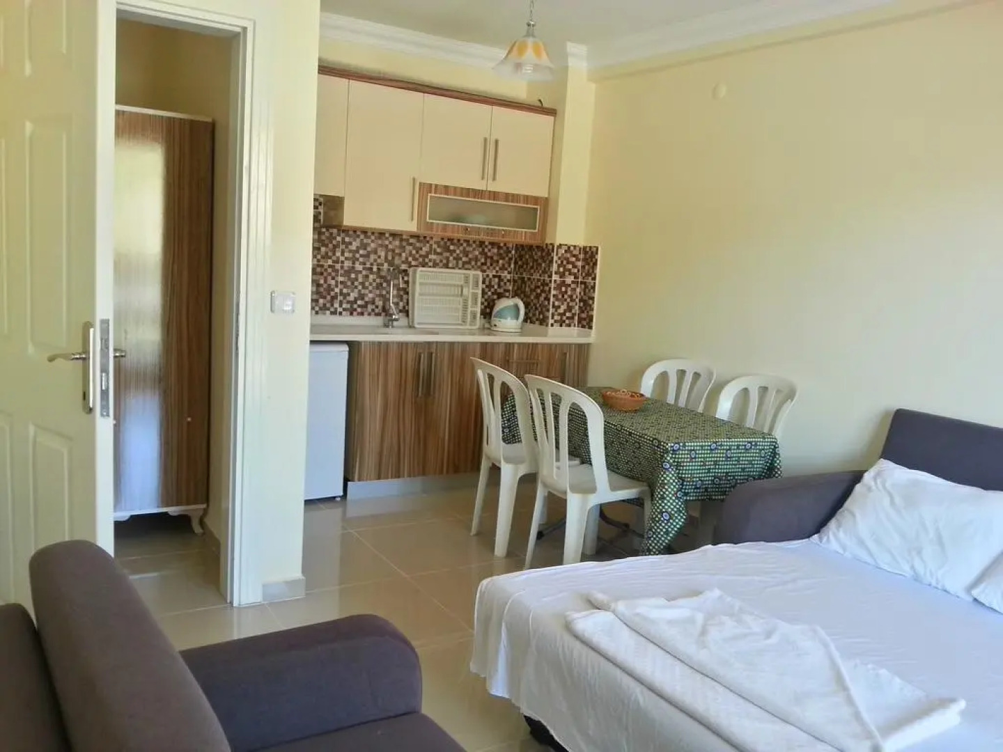 Kleopatra Apartments