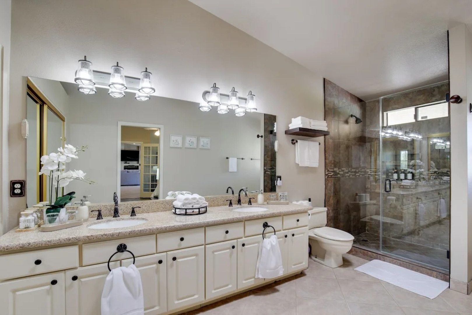 Palm Desert Oasis w/ Hot Tub < 1 Mi to Golf!