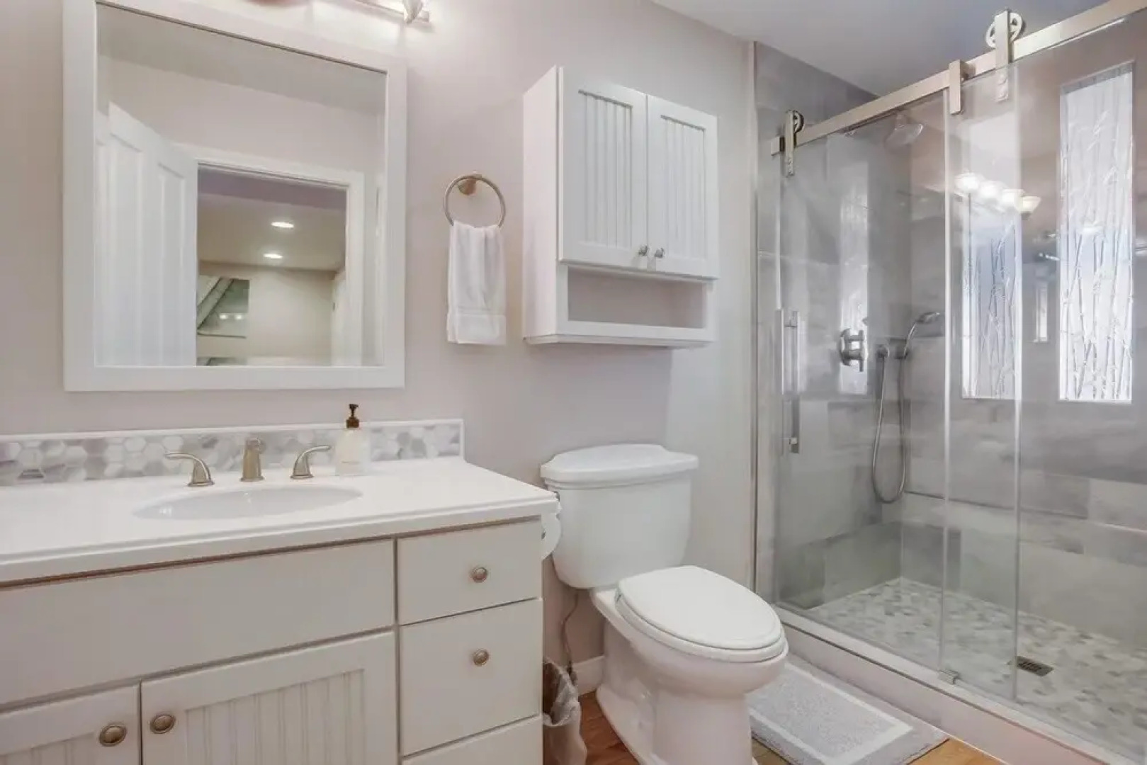 Remodeled Beachfront Condo With Pool and Beach Access Dmst14 by Redawning