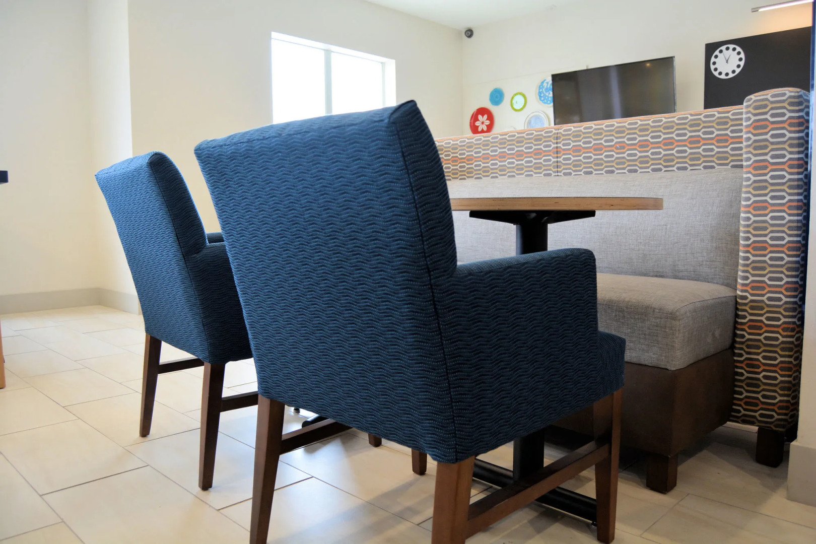 Holiday Inn Express & Suites by IHG