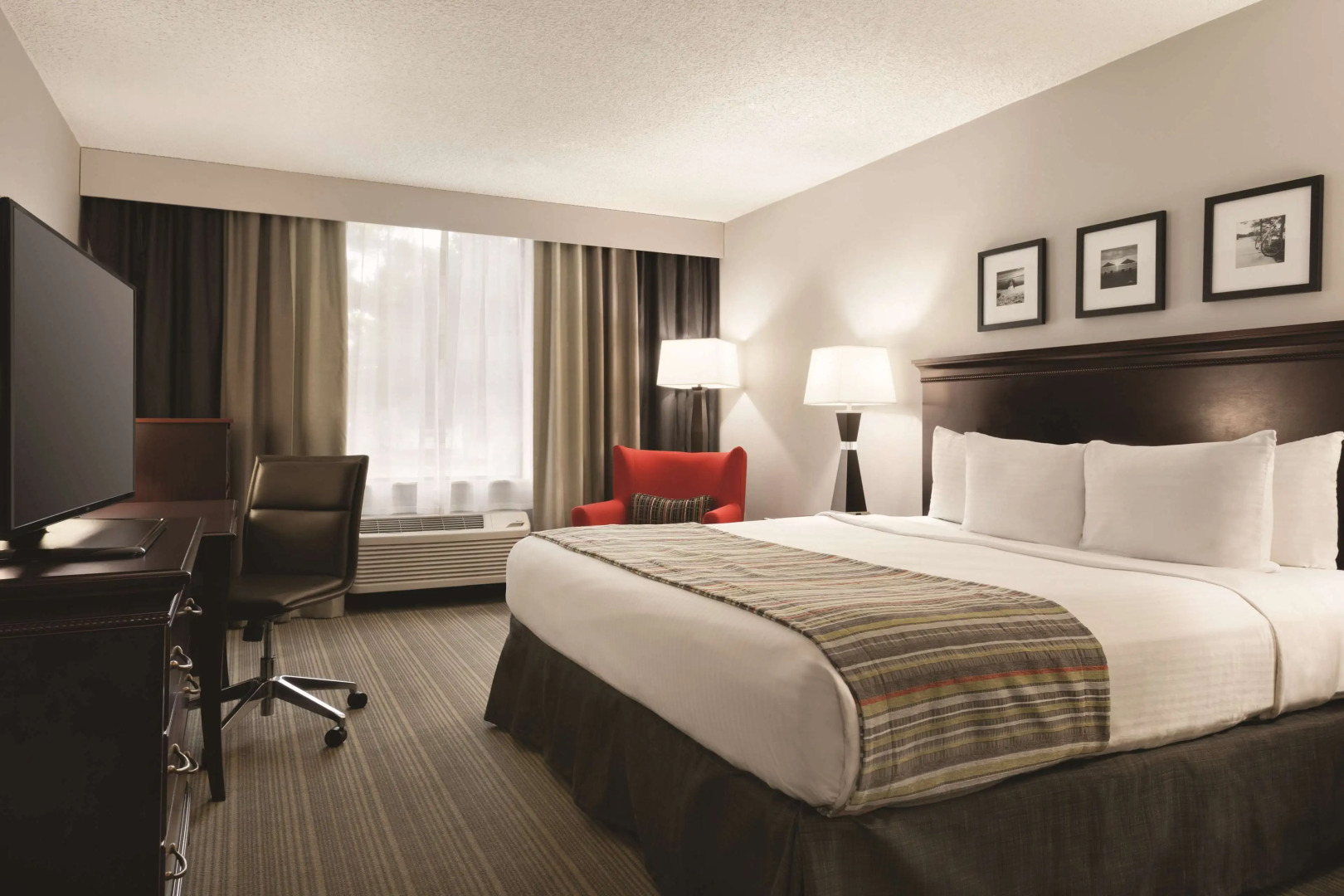 Country Inn & Suites by Radisson, Traverse City, MI