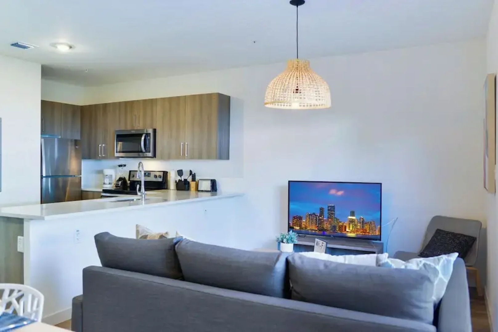 Prime Townhouses Near Design District