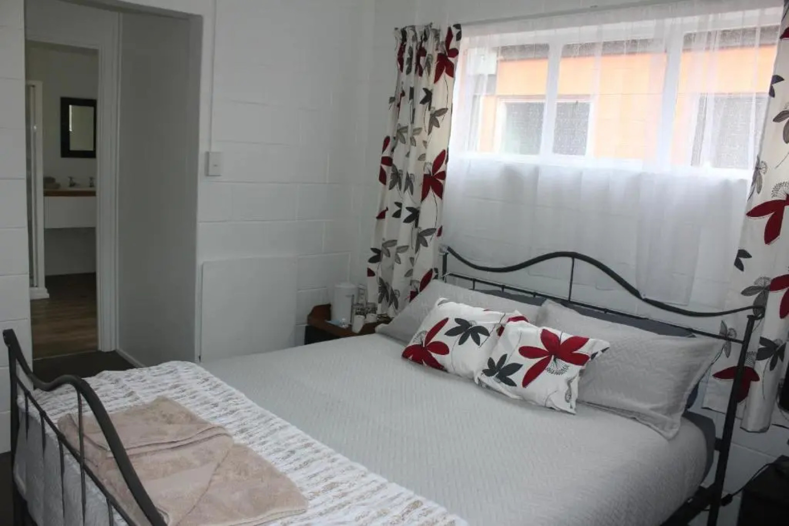 Riverside Haven Lodge & Holiday Park