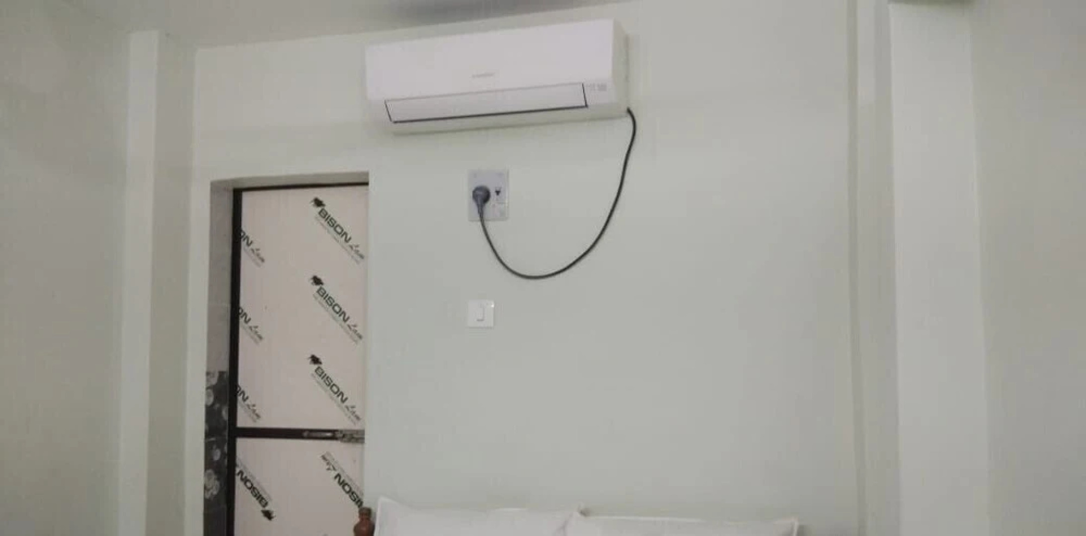 CPR Residency by iROOMZ